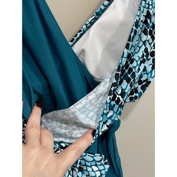 NWT Cupshe Teal Side Tye Figure Flattering One-Peice Swimsuit Women's Sz XS - Picture 9 of 9